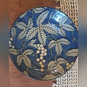 Sousaku Japan Pottery In Relief Dark Cobalt Blue Pasta Bowl Tan Leaves Set Of 4